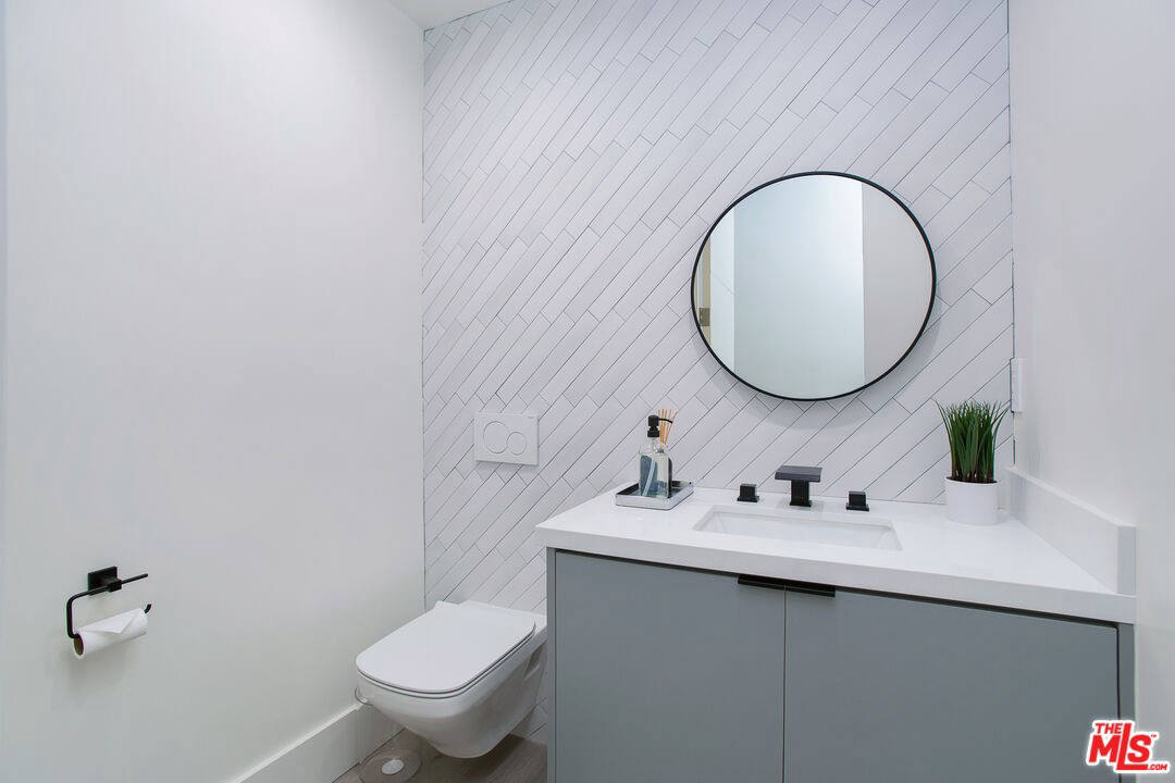 Квартира, 43 м², 2 595 000$ — FAKTOR